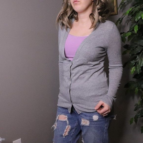 GAP Boyfriend Cardigan Button Up Thin Knit - Picture 2 of 9